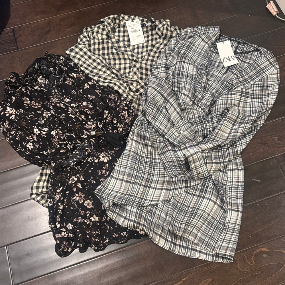 Zara 

3 for $30

Sorry no bundling, will cancel.